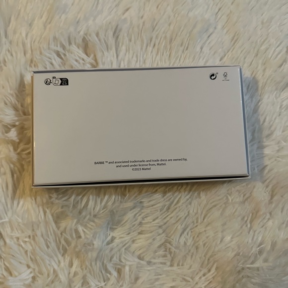 Barbie X Zara Sunglasses - Picture 4 of 11